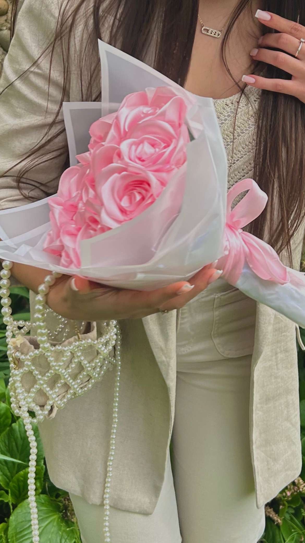 BOUQUET EN SATIN PRESTIGE 15ROSE